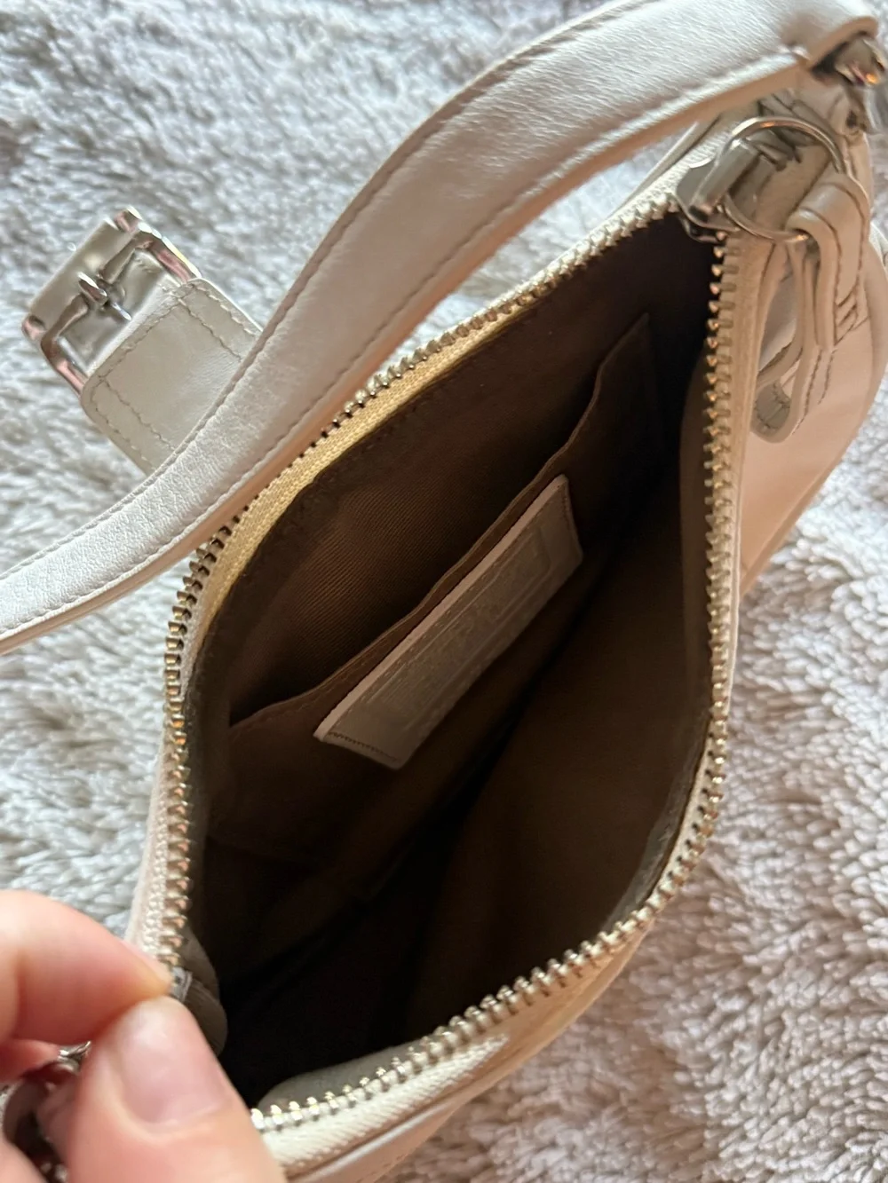 Coach White Leather Mini Shoulder Bag with Buckle - Picture 3 of 4